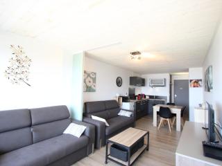 Studio moderne avec balcon, pour 4 personnes à Chamrousse 1750, proche des pistes et commerces - FR-1-549-19 - 0