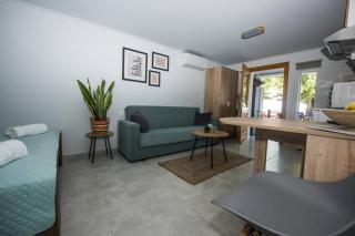 Theofilia Sea Side Studio - Benitses - 7