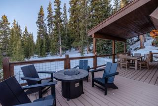 Cozy Cabin Perched on the Mountainside - Alpine Haus - 3