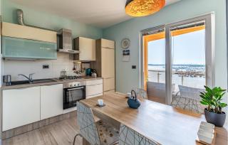 Beautiful Apartment In Pomer With Wifi - Pomer - 4