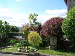 Appartement Spacieux avec Jardin Privatif, Proche du Puy-en-Velay et d'un Golf, WiFi Inclus - FR-1-582-286 - Saint-Pierre-Eynac - 1