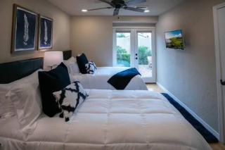 Best Location in Scottsdale, 8 Bedroom House, Heated Pool, Spa, Game room, BBQ, Putting Green - Phoenix - 4