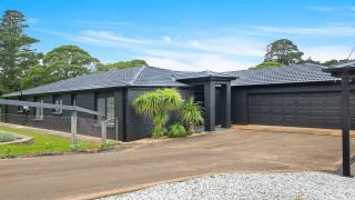 Hoddle Lane - Robertson - 2