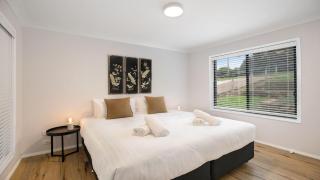 Hoddle Lane - Robertson - 5