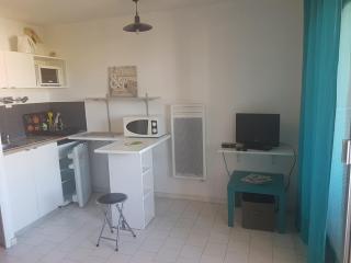 Studio cabine à 300m de la plage avec loggia vitrée - FR-1-338-428 - Sète - 9