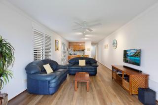 Regency Court 4 - The Entrance - 7