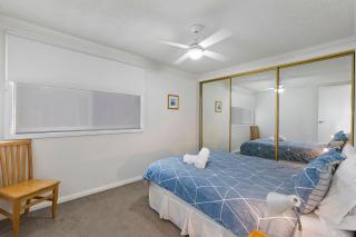 Regency Court 4 - The Entrance - 2