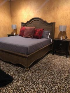 Large Mediterranean Oasis - Water Views & Pool - 1