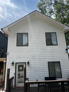 Atlanta Unit 2 Room 3 - Atlanta Bests Kept Secret Private Bedroom & Bathroom - Atlanta - 2