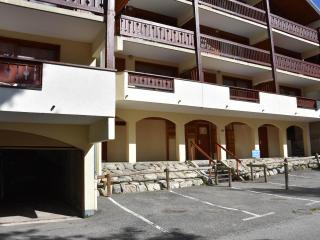 Appartement 4 pièces ensoleillé, balcon sud, près du téléphérique - FR-1-464-193 - 9