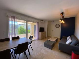 Sainte-Maxime : 3 Pièces, 4 Couchages, Piscine, Calme, Proche Commerces et Aqualand - FR-1-226-476 - 3