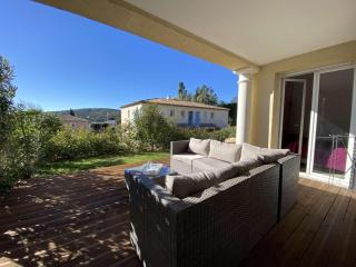 Sainte-Maxime : 3 Pièces, 4 Couchages, Piscine, Calme, Proche Commerces et Aqualand - FR-1-226-476 - 0