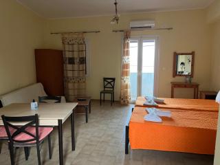 Votsalo Pool Apts - Kalami - 2