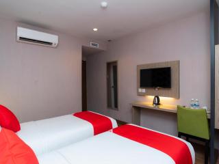 Hotel 101 Ulu Tiram - Ulu Tiram - 4