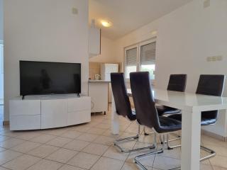 Apartment Bagić - Vir - 0