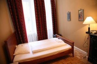 Hotel-Maison Am Olivaer Platz - Berlin - 7
