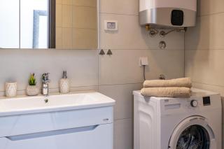 Apartment M****, NEW City Apartment + parking - Pula - 5