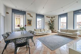 Anna Home Bergamo Deluxe Apartment - 9