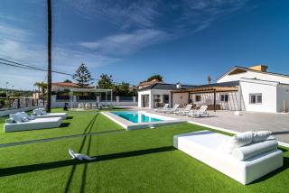 PALM TREE VILLA - 5BDR Paradise Pool / Chill Out Beds - Torremolinos - 9