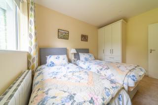 2 BED WATERFRONT PROPERTY - CLOSE TO COURTMACSHERRY - 5