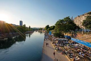 Chic One-Bedroom Apartment with King-Size Bed, Nestled in Vienna's Vibrant Heart - Vienna - 1