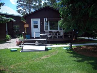 Lakewoods Cottage - 8