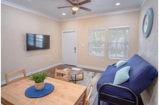 Fabulous Newly Renovated 1Br1Ba Near Downtown - San Antonio - 5