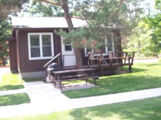 Lakewoods Cottage - 1