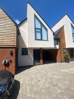 Kings Mile House - Canterbury - 0