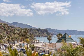 sunny Apartment frontline Burriana - Nerja - 8