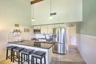 Coastal Condo with Pool Access Less Than 1 Mi to Beach! - Sanibel - 3