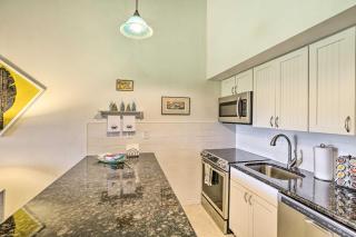 Coastal Condo with Pool Access Less Than 1 Mi to Beach! - Sanibel - 2