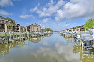 Coastal Condo with 2 Pools and Mobile Bay Views! - 0