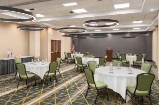 Holiday Inn Florence by IHG - Florence - 4