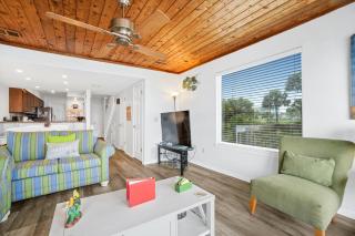 Seaward Townhome Rentals by Panhandle Getaways - Panama City Beach - 3