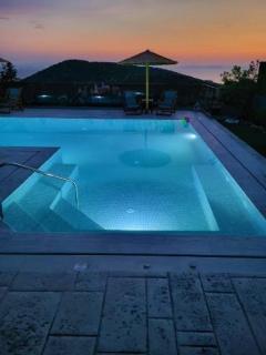 ''Stergiou Luxury Apartment 2nd Floor'' με κοινη πισινα - Saronida - 3