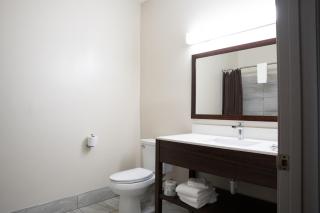 BlissPoint Inn & Suites Marion - Marion - 2