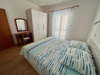 Apartments Villa Emilija - Supetarska Draga - 1