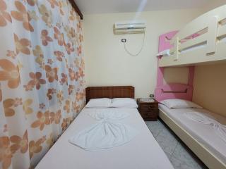 Petrefi Apartments - Ksamil - 5