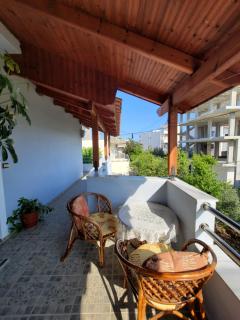 Petrefi Apartments - Ksamil - 3