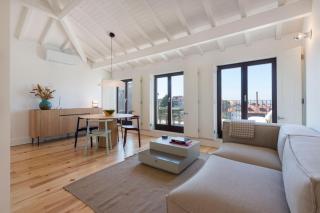 Boavista Penthouse w/ 2 Balconies & AC by LovelyStay - Porto - 8