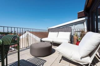Boavista Penthouse w/ 2 Balconies & AC by LovelyStay - 9