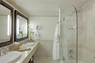 Colony Club by Elegant Hotels - Saint James - 3
