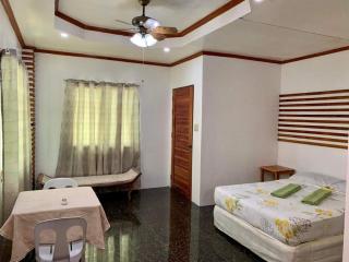Pore's Homestay - General Luna - 1