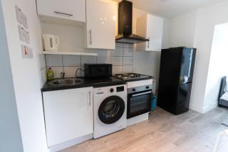 Flat 04 Studio flat close to Aylesbury town and Station Free Parking - Buckinghamshire - 9