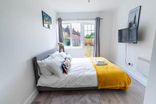 Flat 04 Studio flat close to Aylesbury town and Station Free Parking - Buckinghamshire - 1