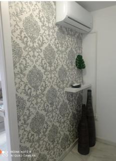 a 600 m de la playa y el castillo santa ana - 3