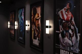 Pool house with hot tub and cinema - 7