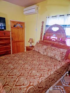 Bev's Rosevilla - Montego Bay - 4