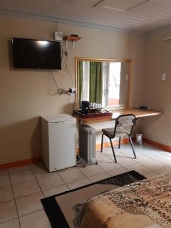 African Elephant Guesthouse - Germiston - 2